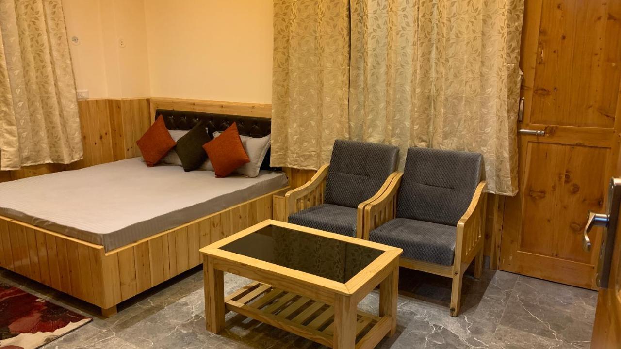 Tulip Flowing River View Hotel. Shamshi Exteriér fotografie