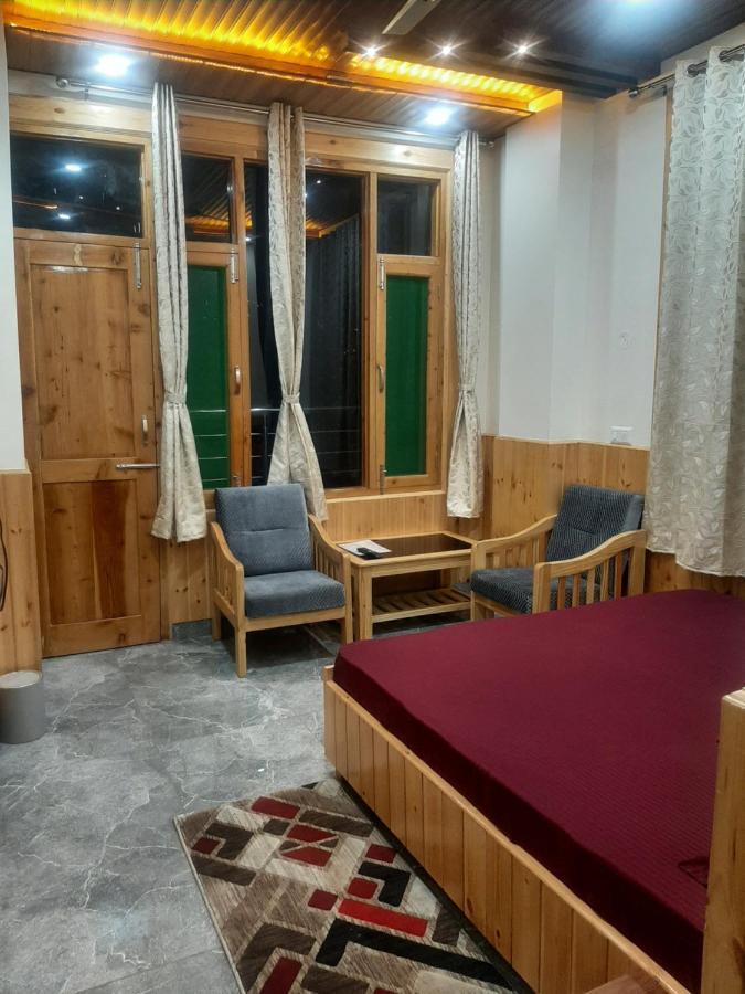 Tulip Flowing River View Hotel. Shamshi Exteriér fotografie